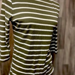 Green Long-sleeved Shirt